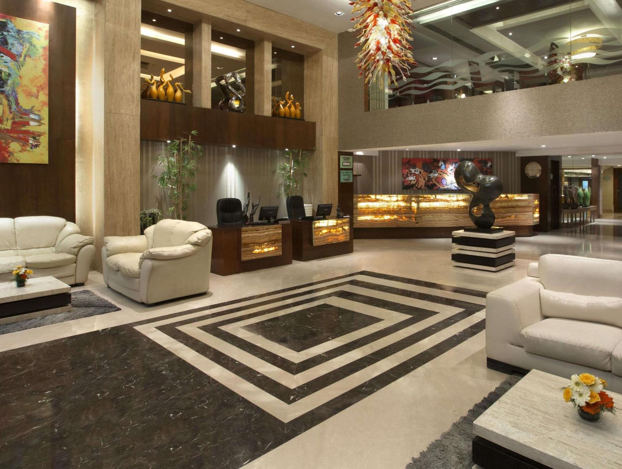 Ramada Ahmedabad Hotel ภายนอก รูปภาพ