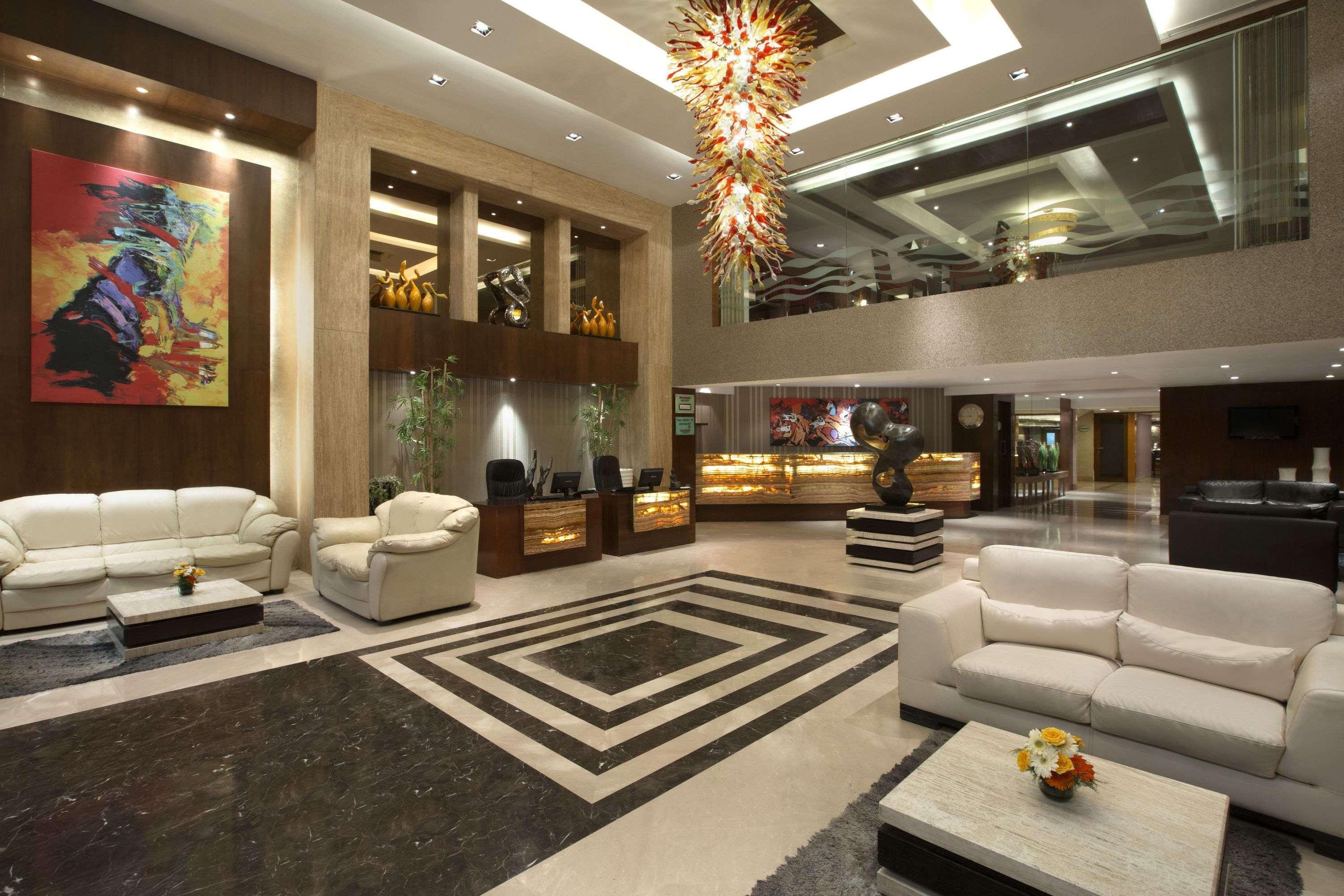 Ramada Ahmedabad Hotel ภายนอก รูปภาพ