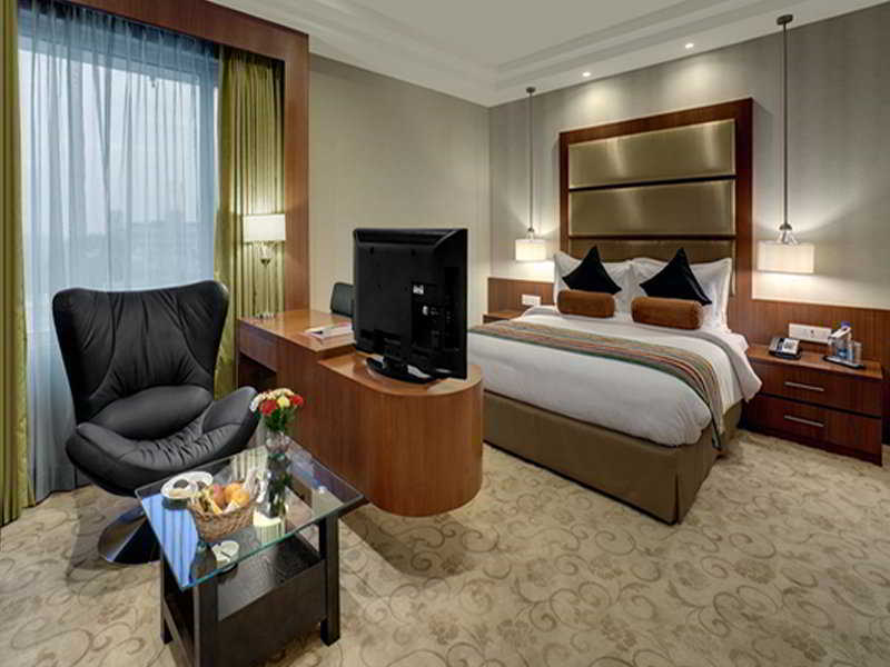Ramada Ahmedabad Hotel ภายนอก รูปภาพ