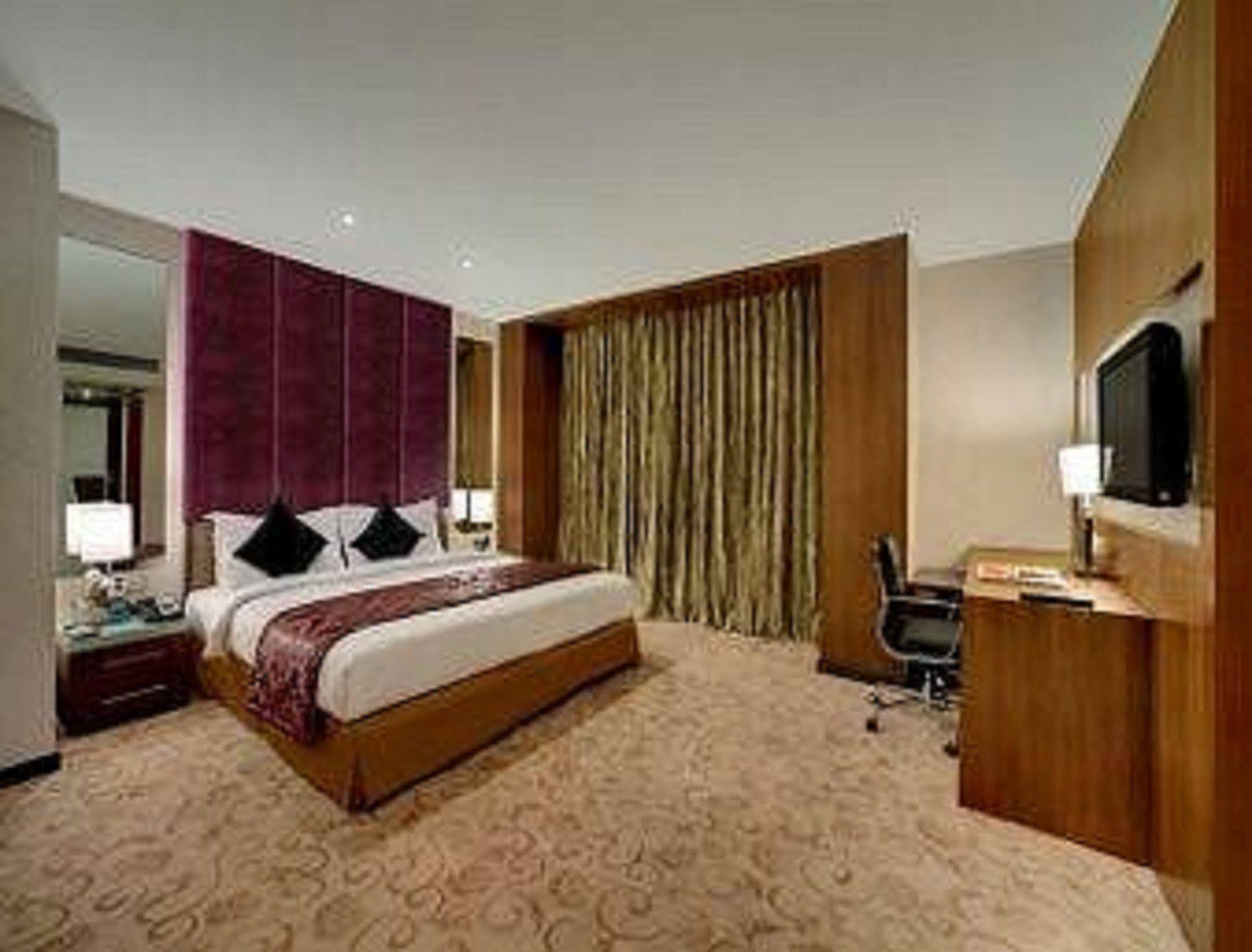 Ramada Ahmedabad Hotel ห้อง รูปภาพ